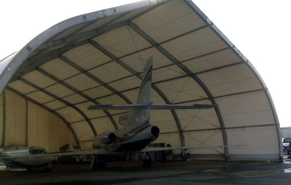 Curve Airplane Tent , Aluminum Structure Tent With Automatic Or Manual Lifting Door